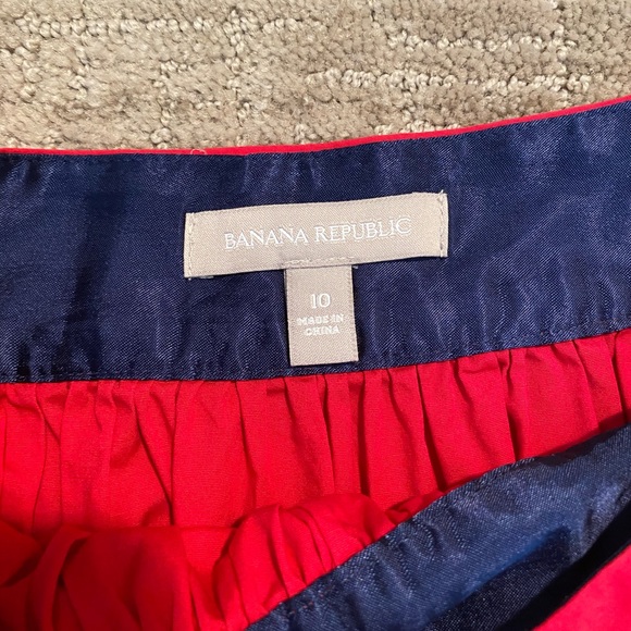 Banana Republic Red Pleated Pocket Mini Skirt 10 - Picture 5 of 7